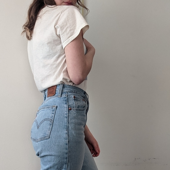 COPY - Urban Outfitters graphic tee. Size small. - Picture 2 of 2